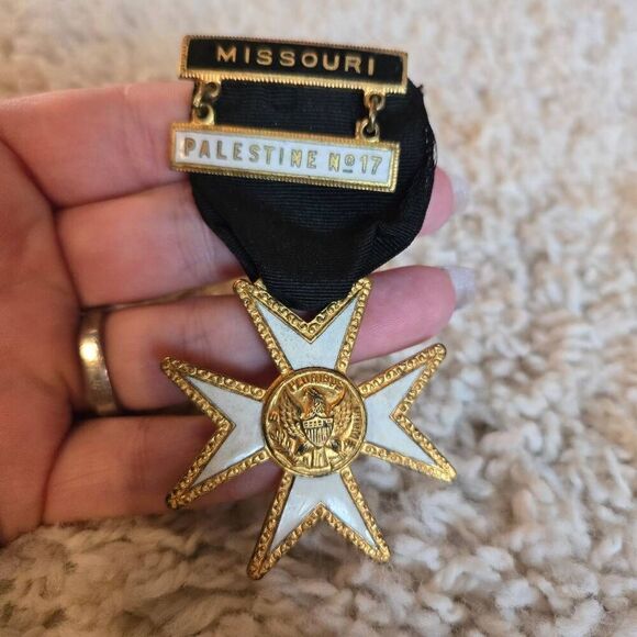 Vintage Masonic Medal Missouri Palestine #17 - Picture 2 of 7